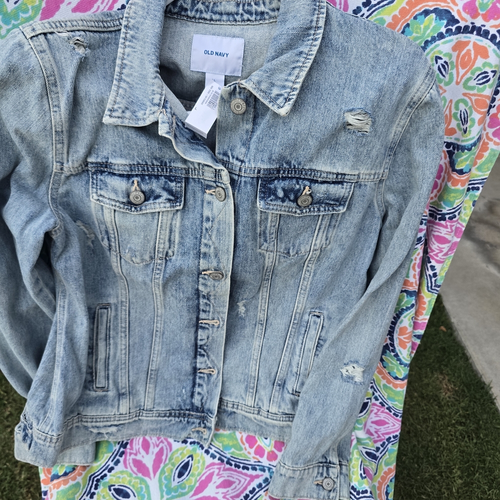 Old Navy Light Blue Distressed Denim Jean Jacket - Picture 7 of 7